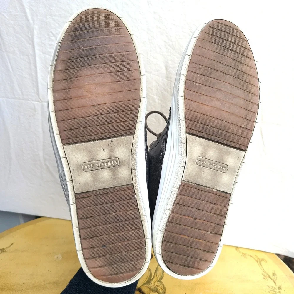 Ben Sherman Preston‎ US 9.5 Gray Chukka Boots Faux Leather Lace Up Minimalist